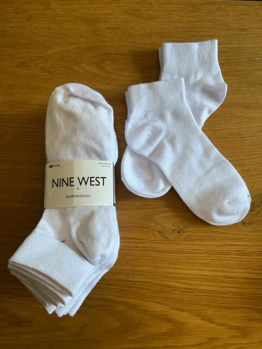 Nine West NWT Women's Size 5-10 White Quarter Crew Socks Pack of 10 + 2 Bonus